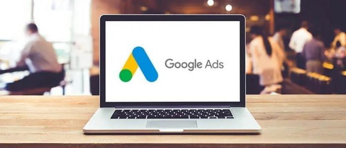 computador com o gestor de anuncios do google ads